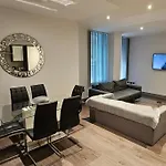 8 Water Street